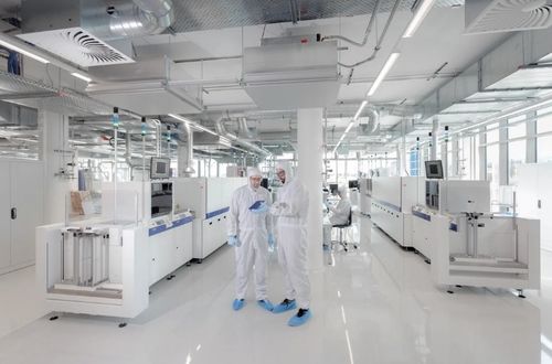 Son şirket haberleri Fraunhofer ISE araştırmacıları, HJT hücrelerindeki gümüşü azaltmak için ince ekran baskı kullanıyor